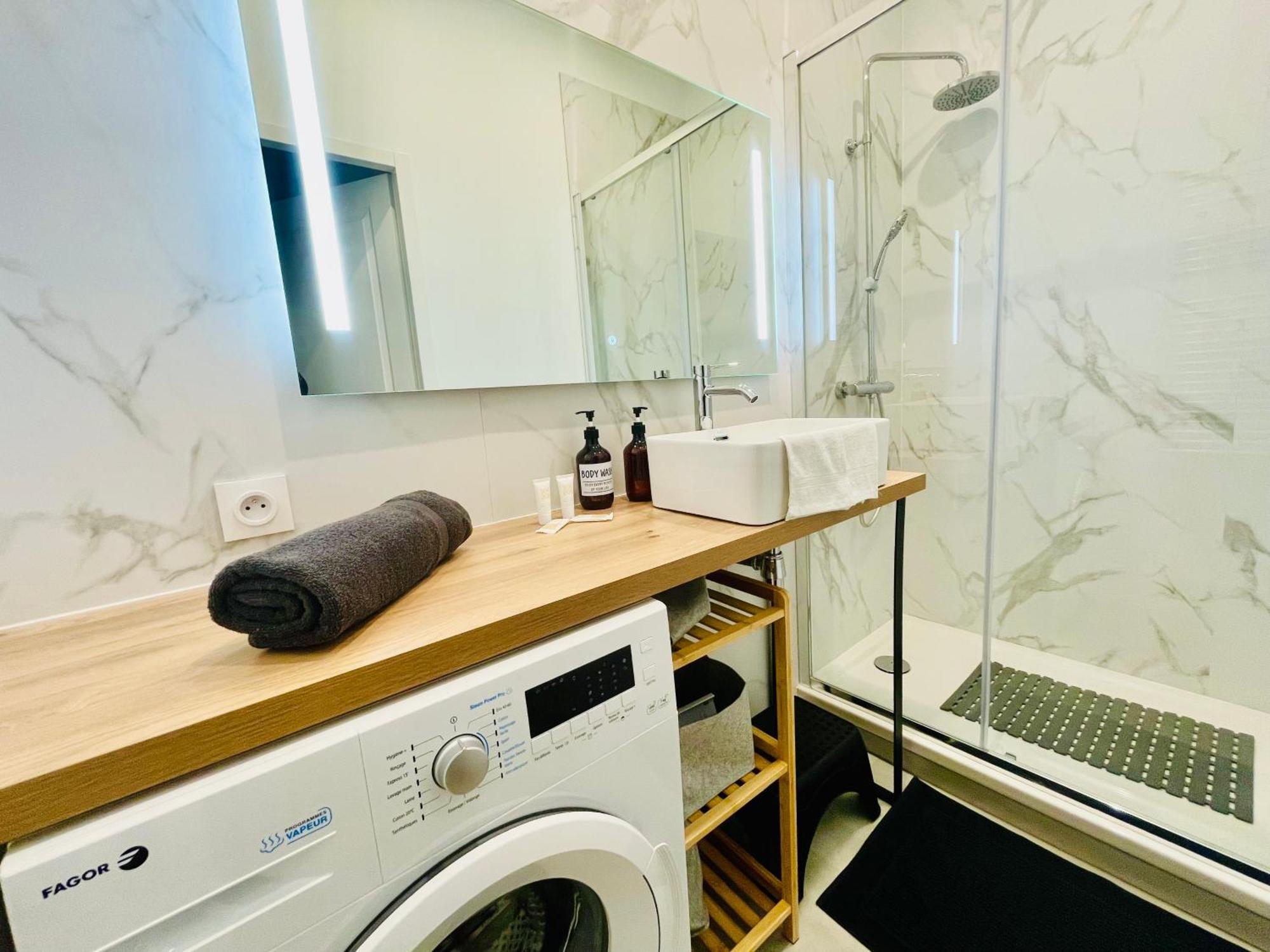 101 - Appartement Elegant Art Deco Pres Du Centre Ville แบลฟอร์ ภายนอก รูปภาพ